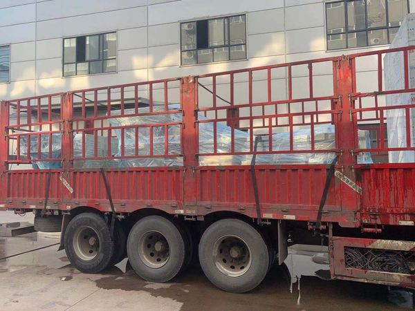 發(fā)往冀州的紗布折疊機，包裝機和環(huán)氧乙烷滅菌柜-邦恩